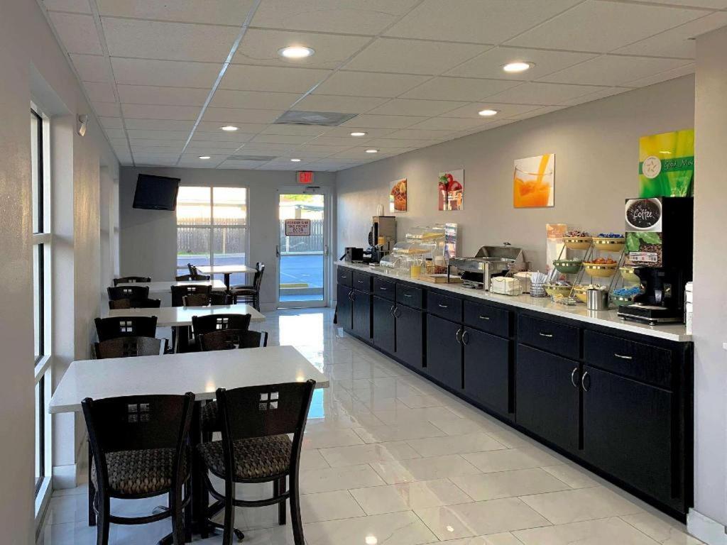 Quality Inn & Suites Near Panama City Beach Luaran gambar