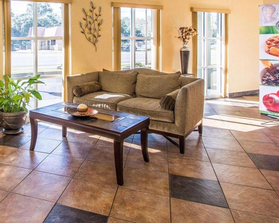 Quality Inn & Suites Near Panama City Beach Luaran gambar