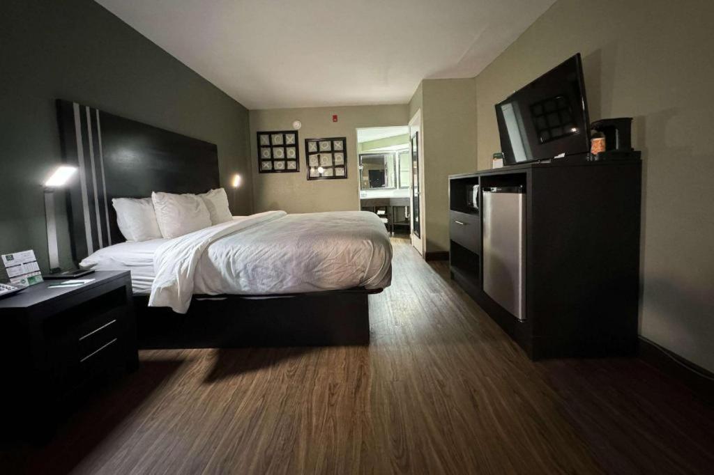 Quality Inn & Suites Near Panama City Beach Luaran gambar
