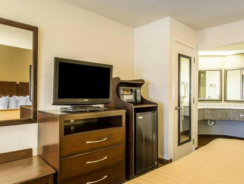 Quality Inn & Suites Near Panama City Beach Luaran gambar