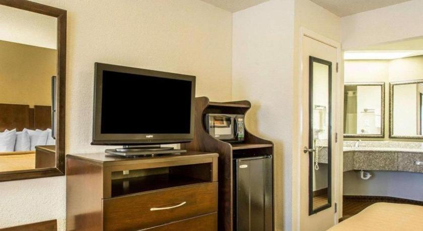 Quality Inn & Suites Near Panama City Beach Luaran gambar