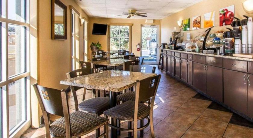 Quality Inn & Suites Near Panama City Beach Luaran gambar